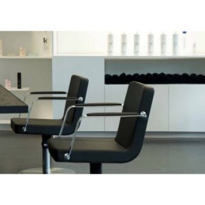 Bedienstuhl_Brother_Salonfoto