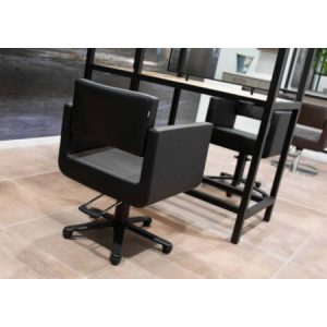 Bedienstuhl_U_Box_Salonfoto