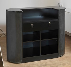 rueckansicht theke metal