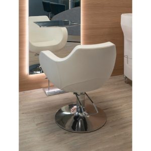 Aretemisia_Friseurstuhl_1