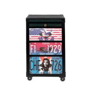 Kreativer Barberwagen mit bunten Motiven auf Rollen