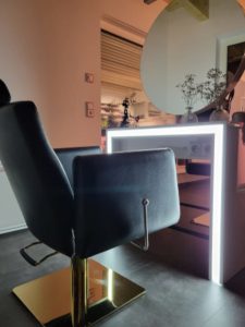 Ray Black + Show Central Doppelplatz, Friseureinrichtung