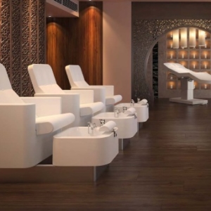 Moderner Pedikürstuhle, elektrisch höhenverstellbar, mit Waschbecken und Massagefunktion, mobil für Friseursalons.