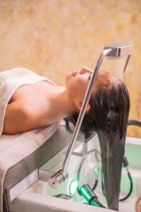Shirobody Waschliege von Beauty Star. Behandlungsliege und Waschliege in einem Produkt