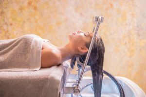 Shirobody Waschliege von Beauty Star. Behandlungsliege und Waschliege in einem Produkt