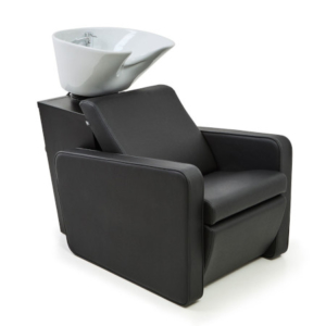 Schwarzer Friseurstuhl mit integriertem Waschbecken, ideal für komfortable Haarwäsche im Friseursalon.